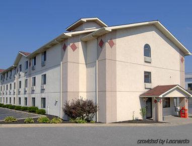 Hotel Super 8 By Wyndham Beckley Zewnętrze zdjęcie